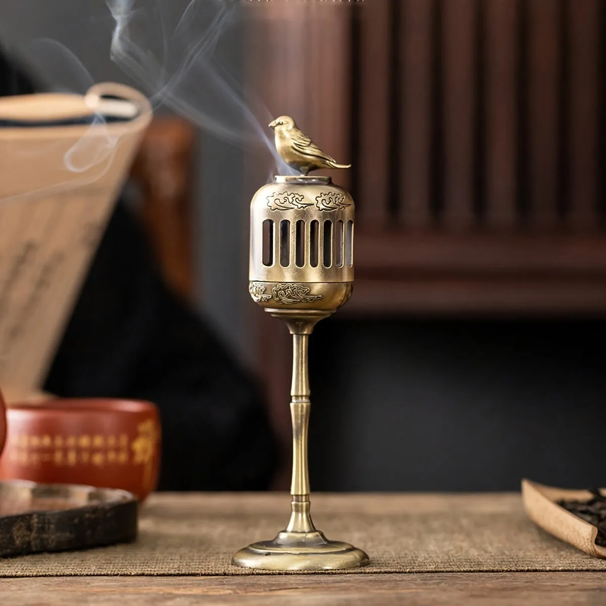 Golden Magpie-Shaped Palace Lantern Incense Burner